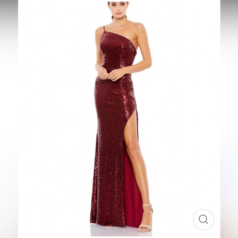 Leena for MacDuggal Elegant Burgundy Sequin One-Shoulder Gown Sz 6